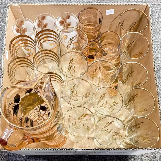 Quantity of Assorted Glassware