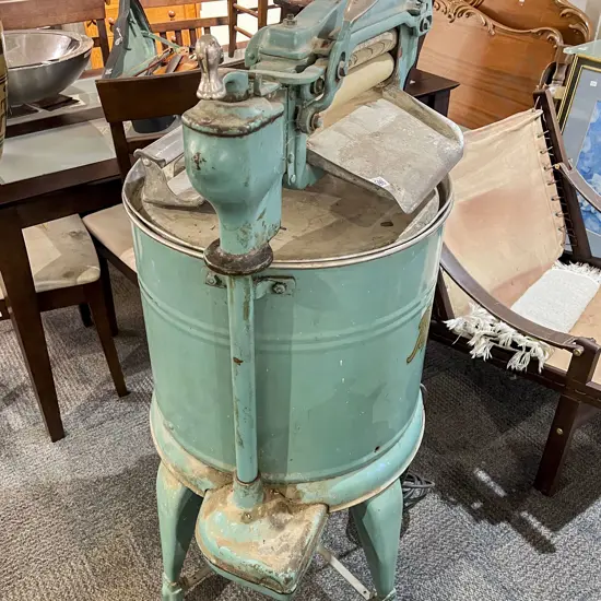 Large Vintage "Beatty" Agitator Washing Machine