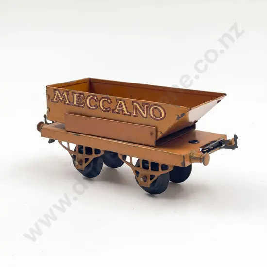Hornby O Gauge 'Meccano' Rotary Tipping Wagon on Early Chassis
