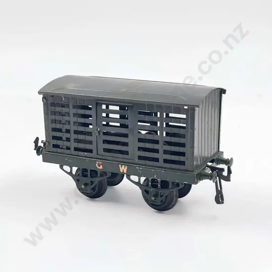 Hornby O Gauge Milk Van on Early Chassis with four milk churns