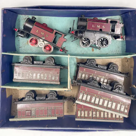 Hornby Train No 101 Tank Passenger Set Box O Gauge with Locomotives and Wagons