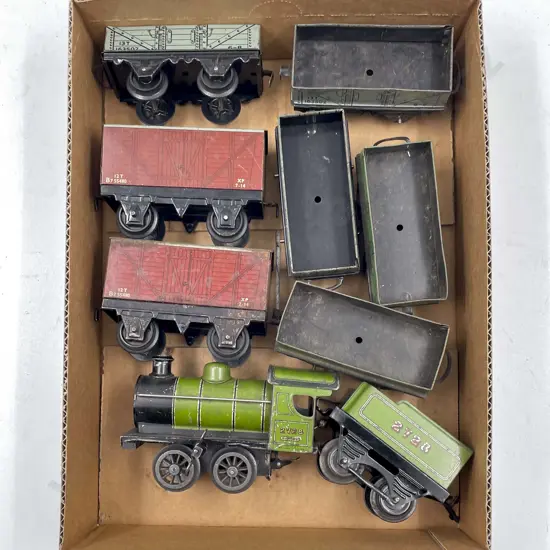 Hornby O Gauge C1930's Loco and Tender 2748 with seven rolling stock wagons