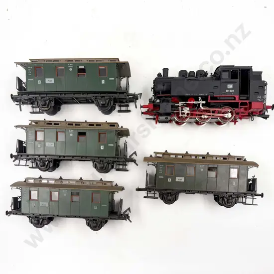 Rivarossi O Scale German DB 80 038 0-6-0 Steam Tank Locomotive
