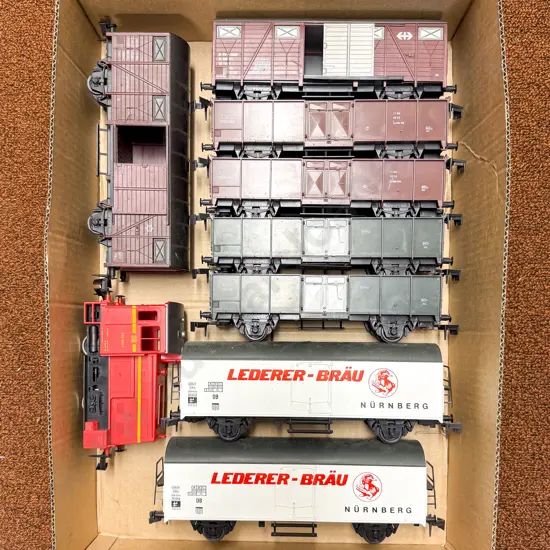 Lima O Scale DB 332 Shunter with Eight Rolling Stock Wagons