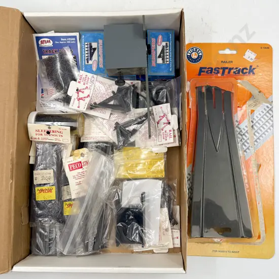 Selection Various Packeted O Gauge Rail Track Accessories