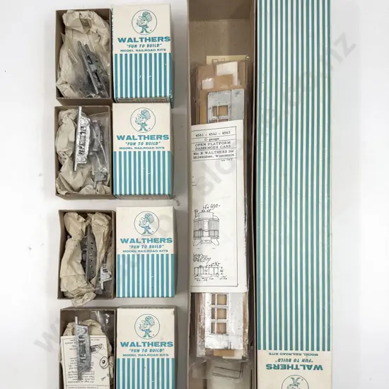 Walters O Gauge 4563 Coach Kit with Pullman Std 4 Wheel Sets x 4