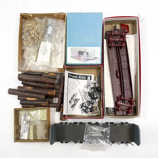 O Gauge Lineside Accessories