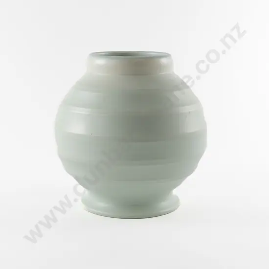 Ernest Shufflebotham for Crown Lynn Hand Potted Vase