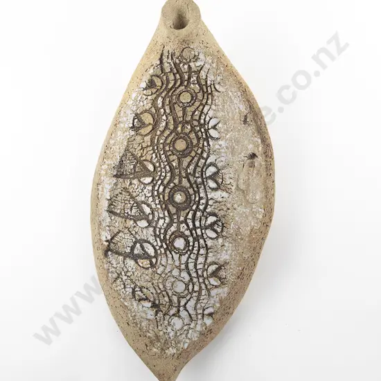 Jack Laird Large Hanging Pod Form