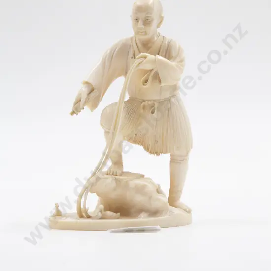Japanese Signed Carved Ivory Figure