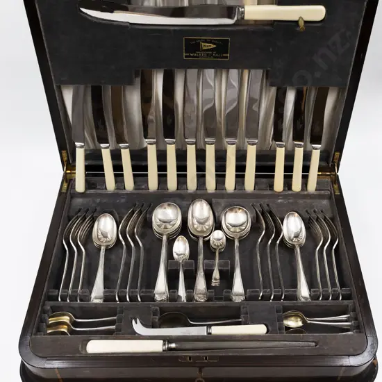Modern Walker & Hall S/P Suite Of Cutlery