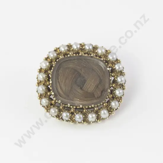 Early Victorian Gold Mourning Brooch
