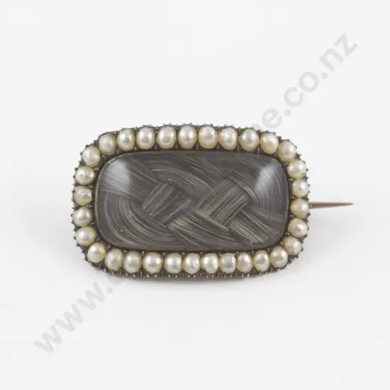 Victorian 9ct Mourning Brooch