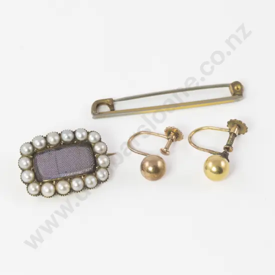 Georgian 9ct Half Pearl Mourning Brooch