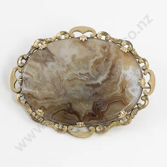 Large Victorian 9ct Framed Agate Brooch