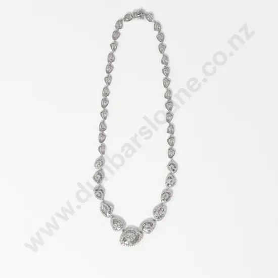 18ct White Gold Modern Design 625Stone Diamond Necklace