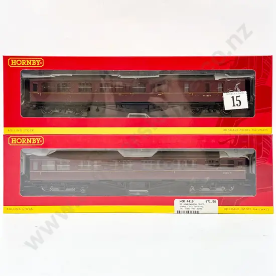 Hornby Boxed R4411A R4410 BR Hawksworth Coaches