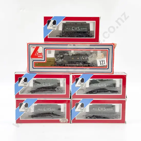 Lima Boxed Steam 0-6-0T GWR 9400 with Five CWS Milk Service Tank Wagons