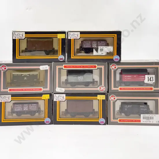 Dapol Boxed Eight Rolling Stock Wagons