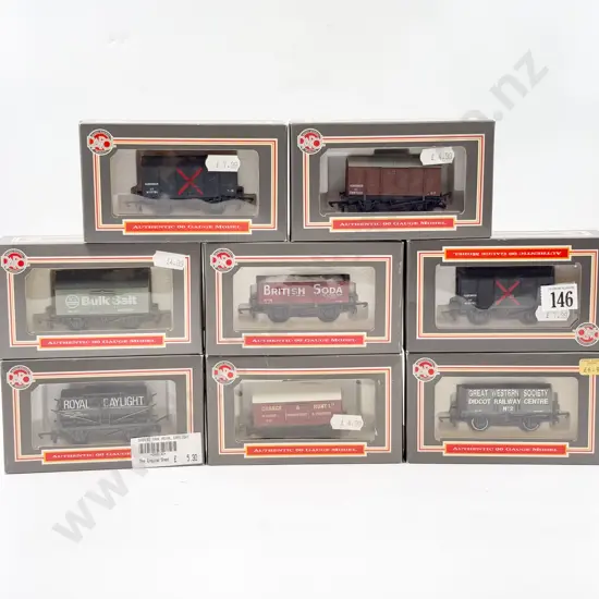Dapol Boxed Eight Rolling Stock Wagons