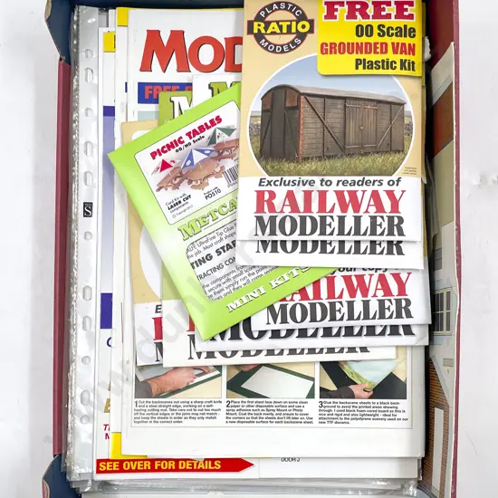 Collection Railway Modeller Magazine Free Lineside Card Kits