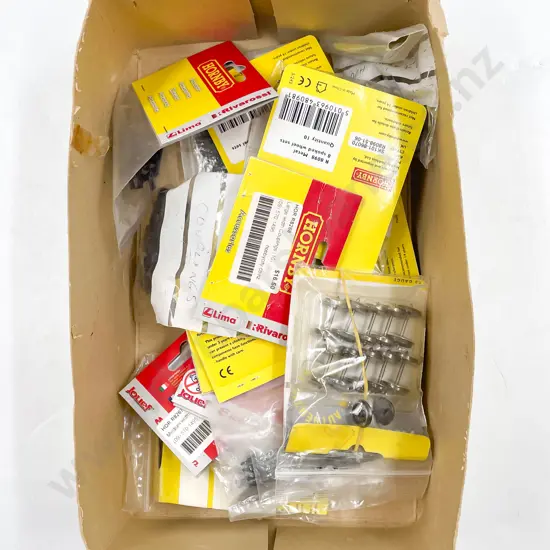 Qty Hornby Locomotive Parts wheels couplings and various