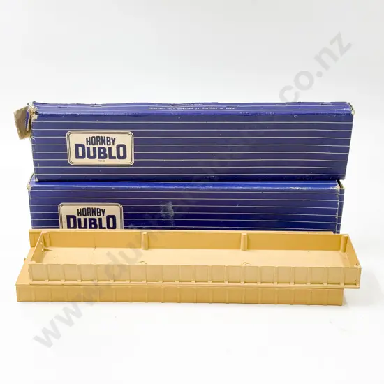 Hornby Dublo Two Boxed Platform Extensions one with wall