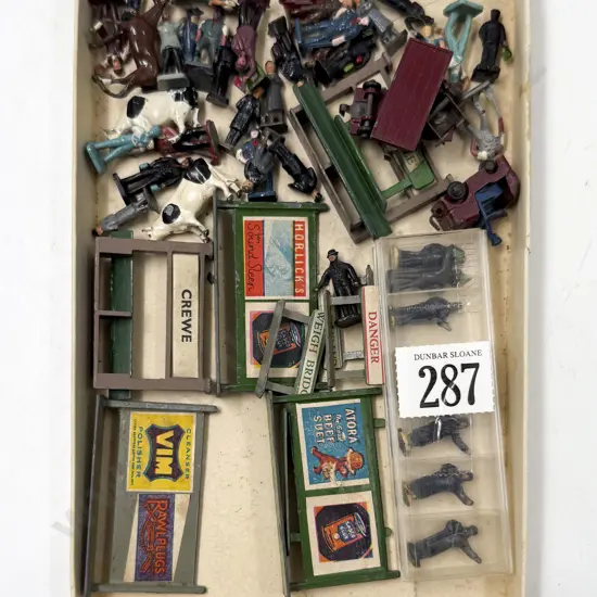 Dinky and Wardie Station and Railway Lineside Personnel and Accessories