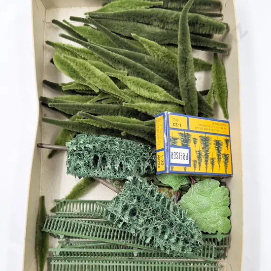 Two Hornby Series Trees Metal Fencing Crescent Trees and Fir Trees