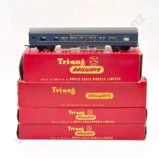 Boxed Tri-ang R159 Double Ended Diesel