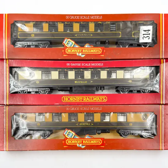 Hornby Railways Boxed Three Pullman Coaches Lucille Agatha and Car No77
