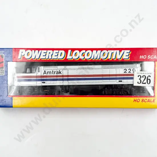 Life-Like Boxed F40PH Diesel Locomotive 229 Amtrak