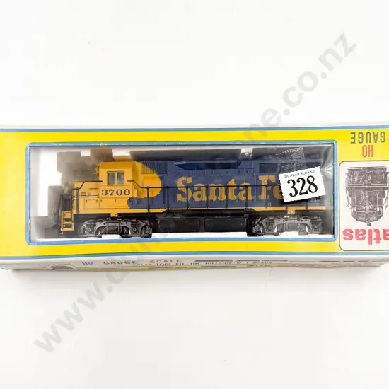 Atlas Boxed GP40 Diesel Locomotive 3700 Santa Fe