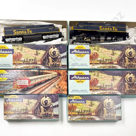 Athearn Two Co-Co B&O Diesel Locomotives with Eight Boxed Completed Rolling Stock Wagons