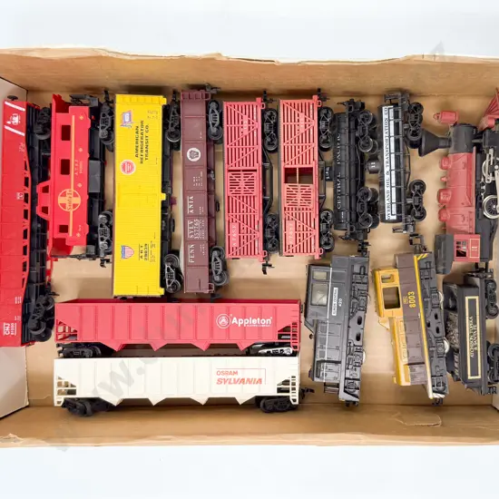 Mixed Manufacture American Lines Two Shunter Locos