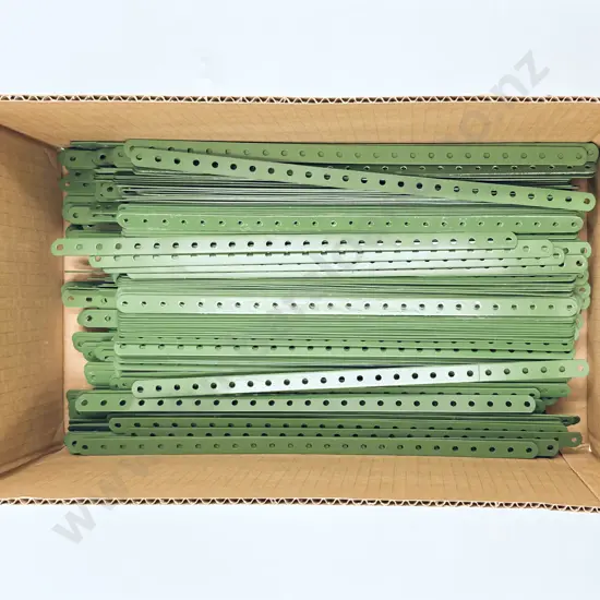 Meccano Qty Restored Green Perforated Strips 31.5cm (12kgs)