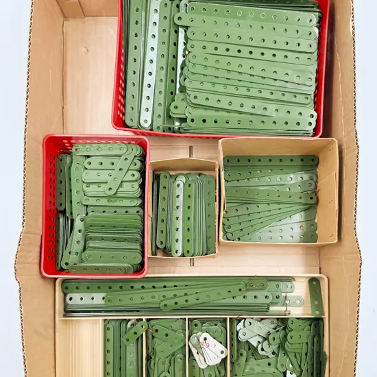 Meccano Qty Restored Green Perforated Strips 14cm to 38mm (13kgs)