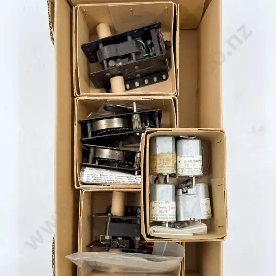 Meccano Two Electric Motors Two Clockwork with Four Adaptors