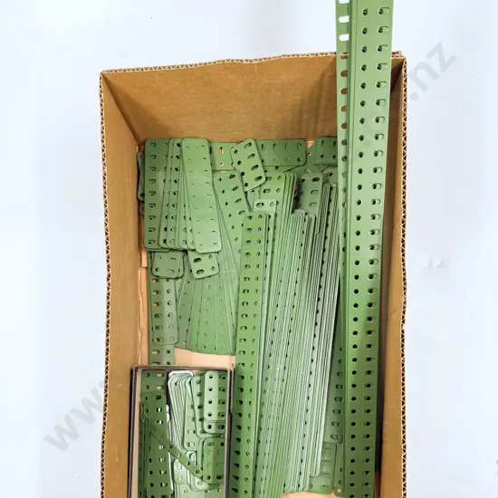 Meccano Qty Restored Green Flat Plates 70cm to 38mm (5.5kgs)