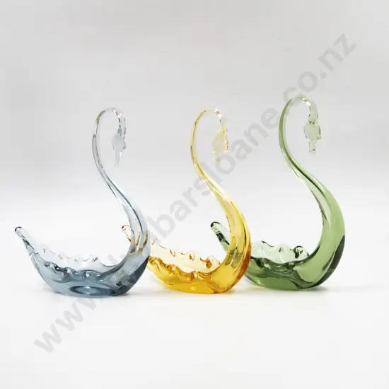 Whitefriars Three Swan Ornaments