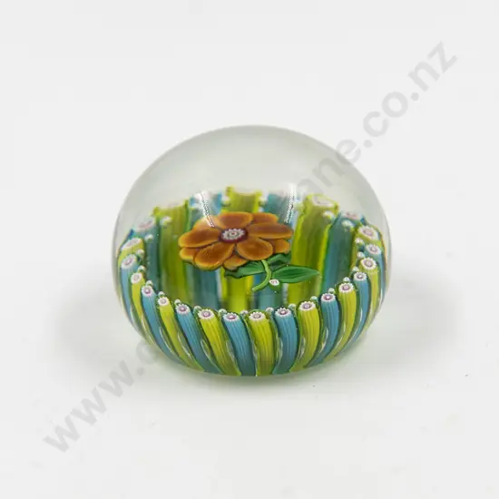 Paul Ysart Glass Paperweight