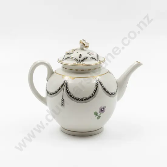 Late C18th Possible Worcester Teapot