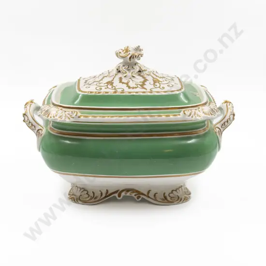 Late C18th Chamerlains Worcester Covered Tureen