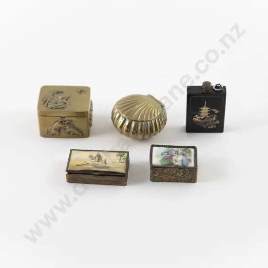 Antique Brass Japanese Snuff Box Meiji Period Relief Decoration