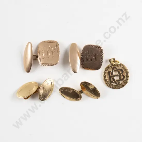 Pair 18ct Plain Oval Cufflinks and Pendant