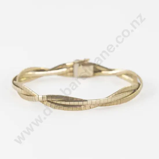 9ct Triple Strand Omega Type Link Bracelet