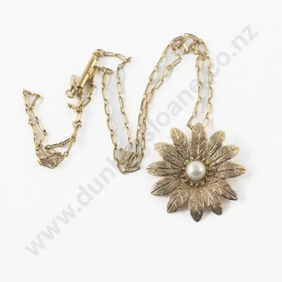 9ct Single Cultured Pearl Flower Head Pendant on 9ct Chain