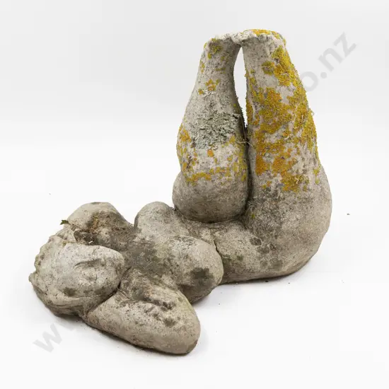 Di Conway - Reclining Nude