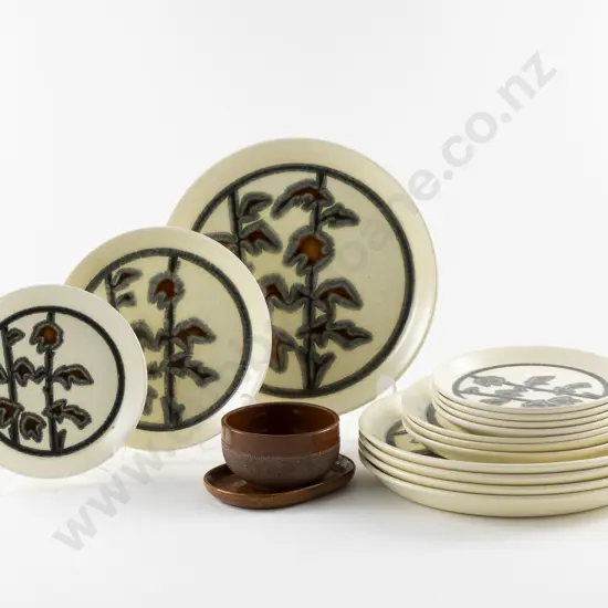 Crown Lynn Dinnerware