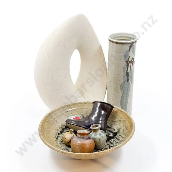 Qty of Assorted NZ Pottery incl Lut Herman Pottery Form